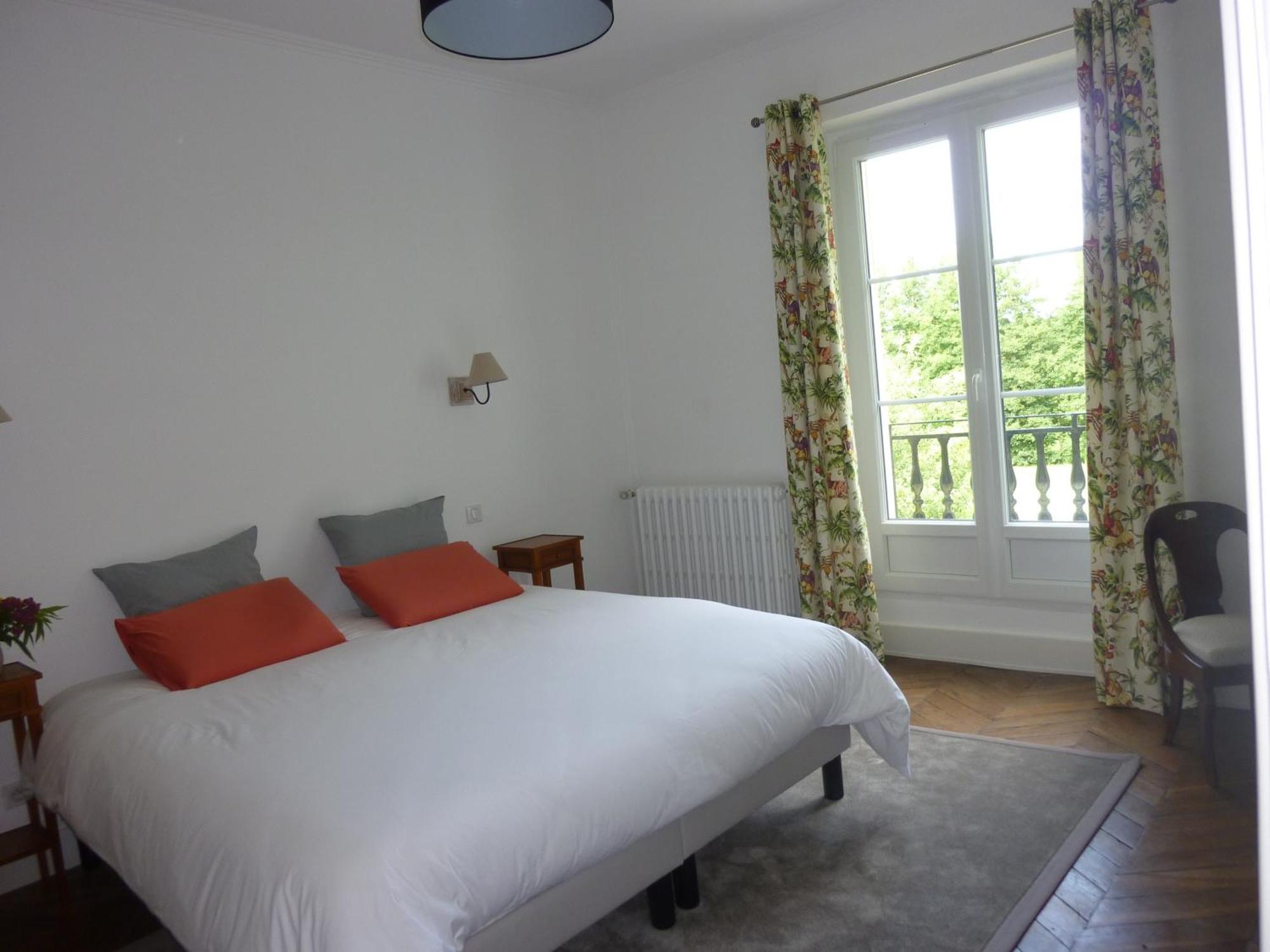 Bed and Breakfast Cedre Et Charme Saint-Branchs Экстерьер фото